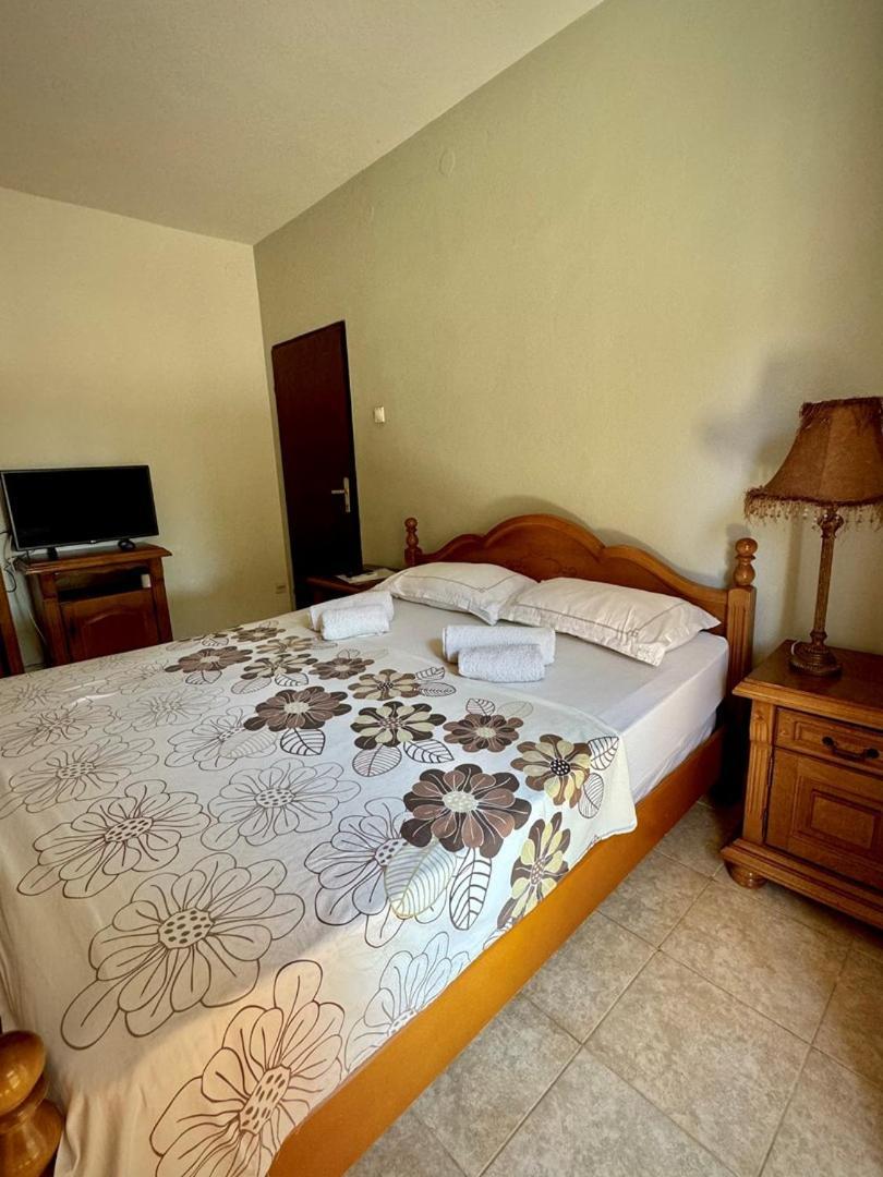 Casa Family Hotel Ulcinj Exterior foto